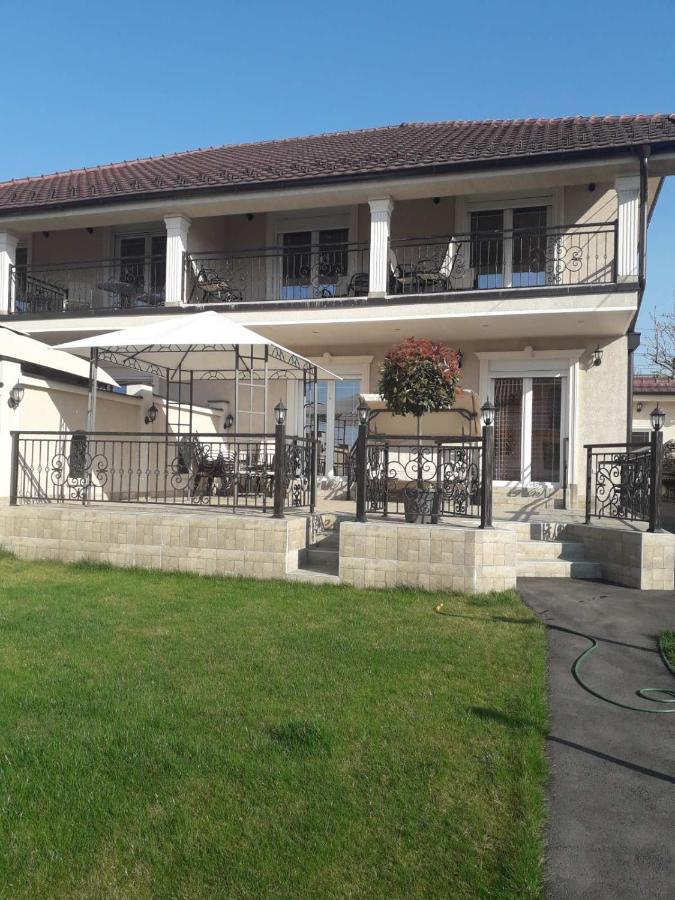 Apartments Exclusive Belgrado Exterior foto