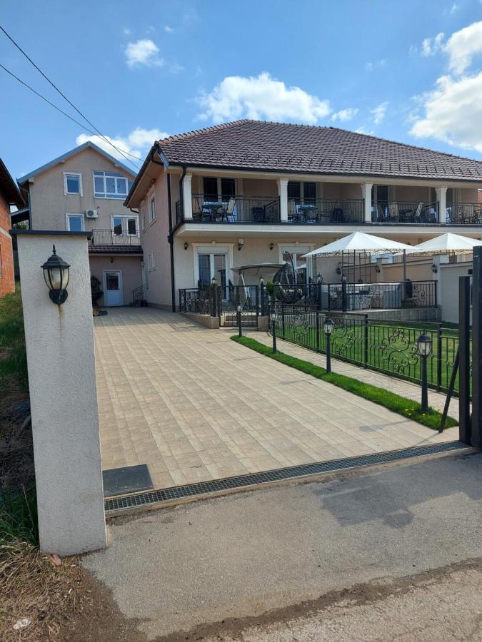 Apartments Exclusive Belgrado Exterior foto